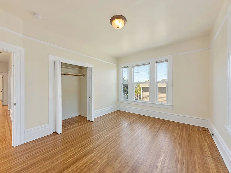 227 Chenery St — Photo 16