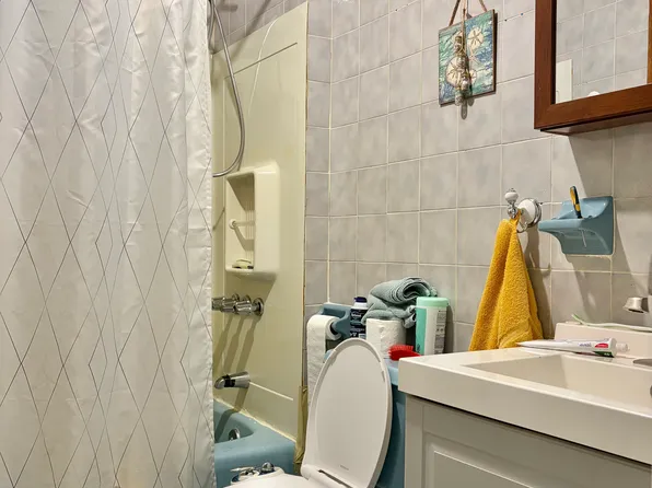 290 Kings Highway image 6 of 6