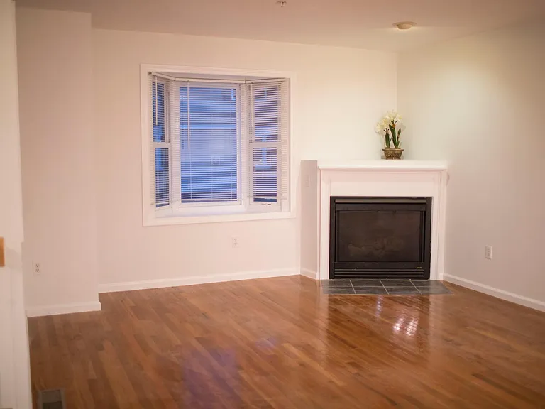 37 America Blvd #1C — Photo 9