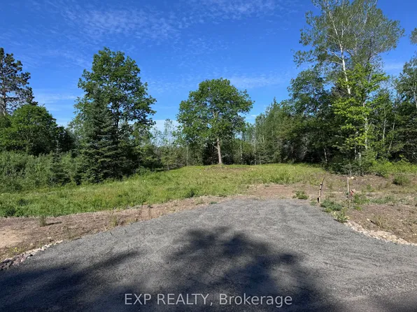 71 Yantha Cres, Madawaska Valley, ON K0J 1B0