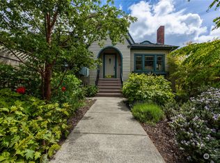 8218 16th Ave NE, Seattle, WA 98115