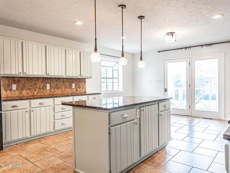 2 Sassafras Ln — Photo 11