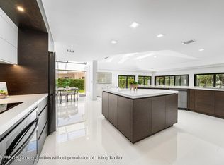 1648 Breakers West Blvd, West Palm Beach, FL 33411