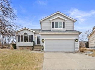 121 25th Ct, West Des Moines, IA 50265