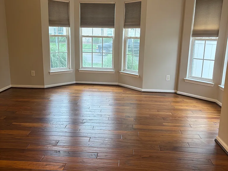 10394 Alexander Martin Ave — Photo 6