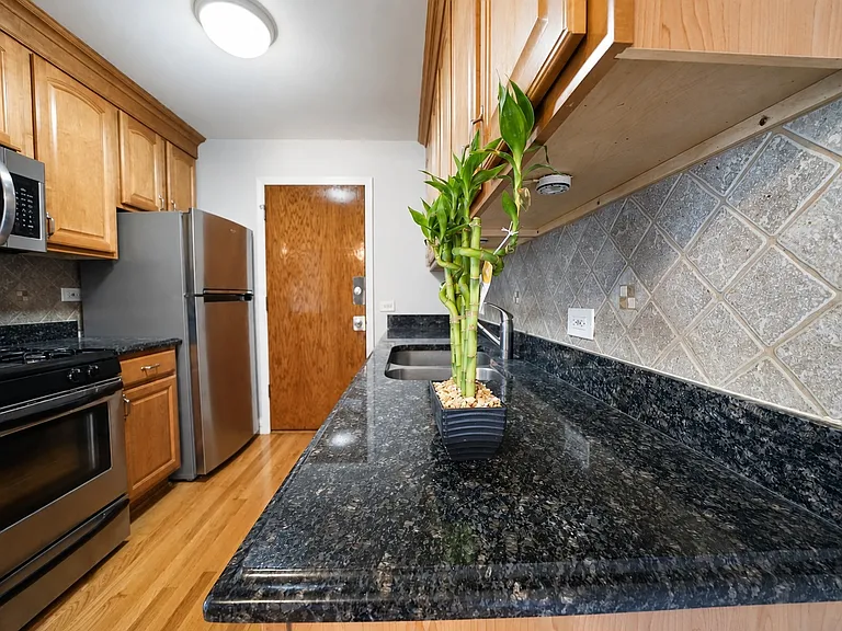 4940 N Leonard Dr #3B — Photo 16