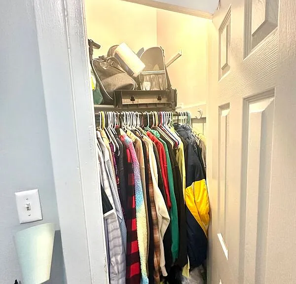 2303 S Oakley Ave #3R — Photo 13