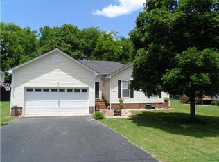 1636 Lillian Cir, Columbia, TN 38401