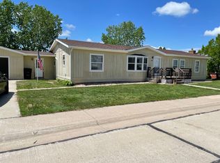 232 N Wind River Ave, Moorcroft, WY 82721