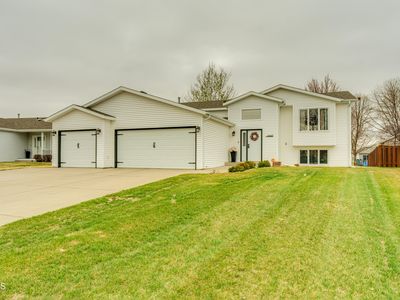 4443 Turnbow Ln, Bismarck, ND, 58503