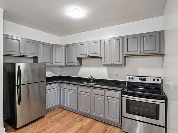 3rd image of 620 Church St #7802a9847