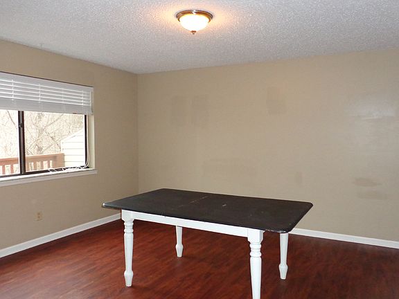 4th image of 1553 Colony Park Dr