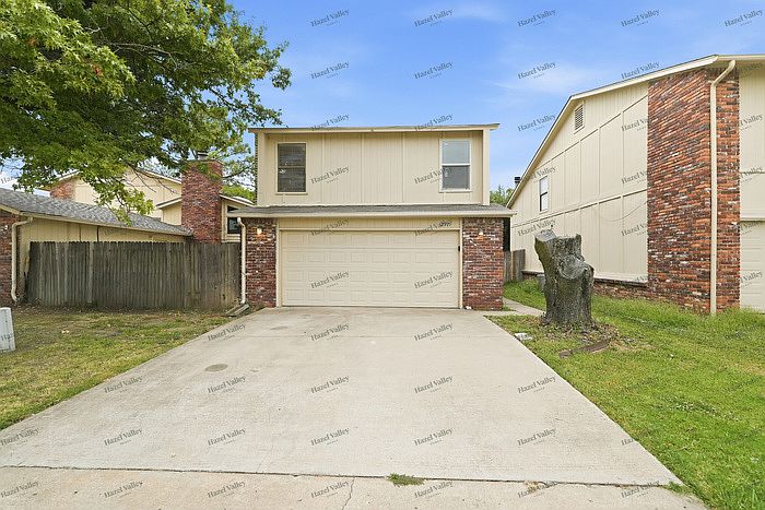 1st image of 12921 E 28th Pl