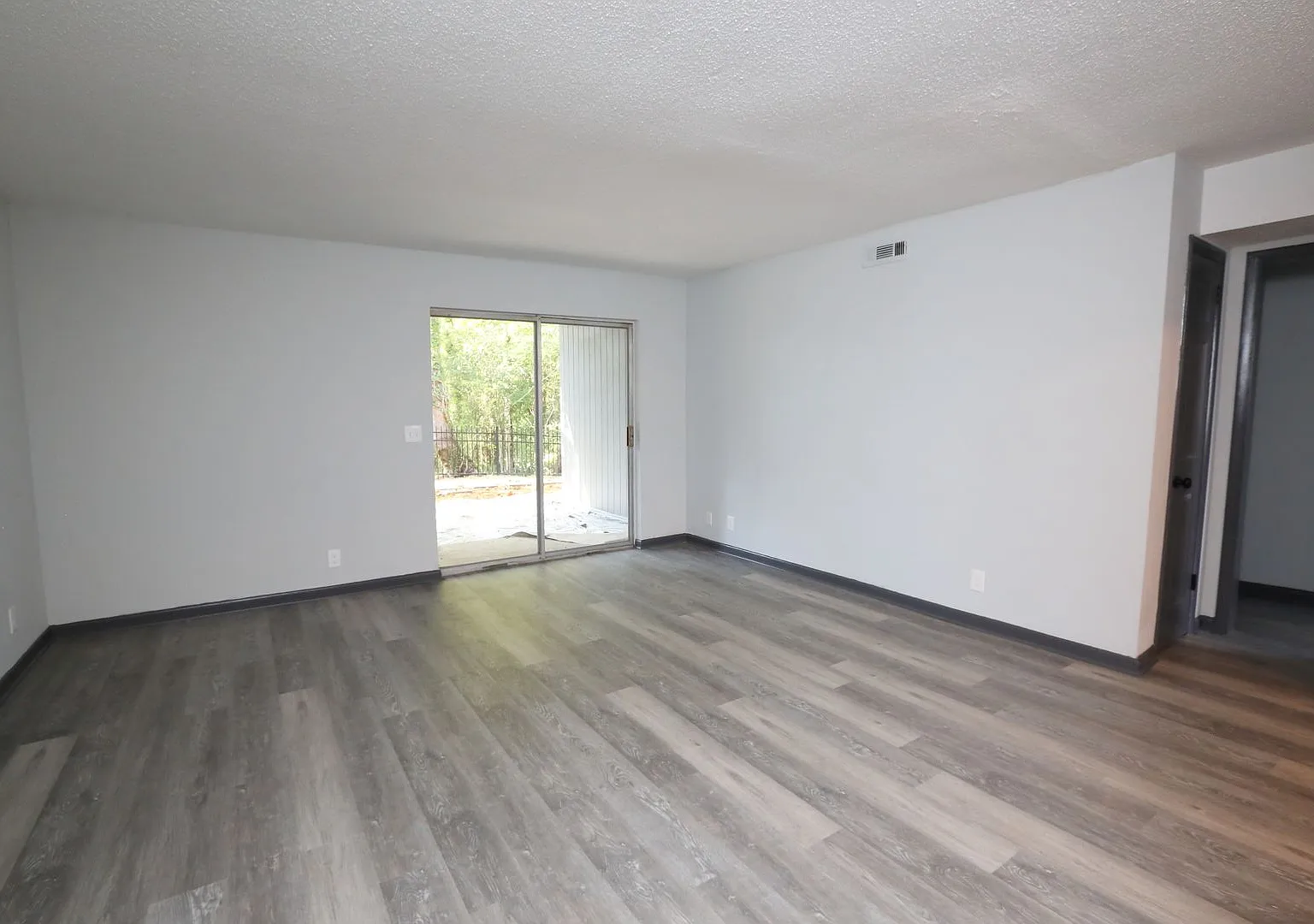 3600 Shirl Jo Lane — Photo 3