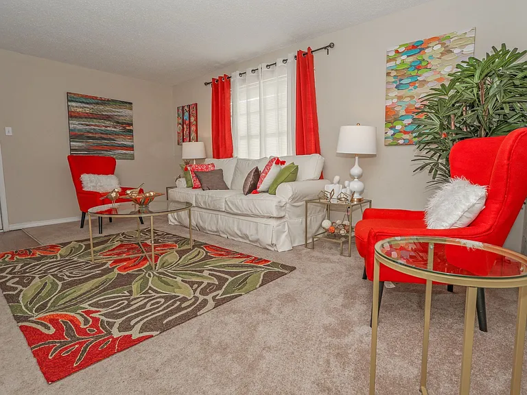 Magnolia Apartments — Photo 5