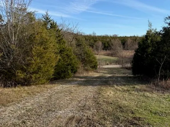 1266 Puckett Rd, Lawrenceburg, KY 40342