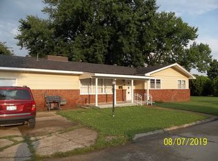 120 N Larson Ave, Chanute, KS 66720