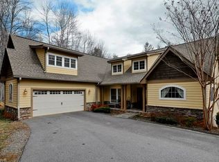 59 Rustling Oaks Ln, Asheville, NC 28805