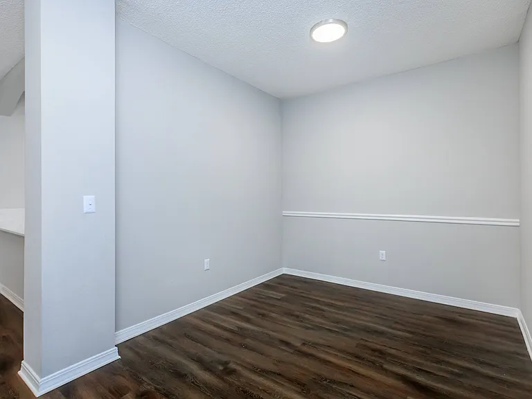 Registry at Windsor Parke — Photo 54