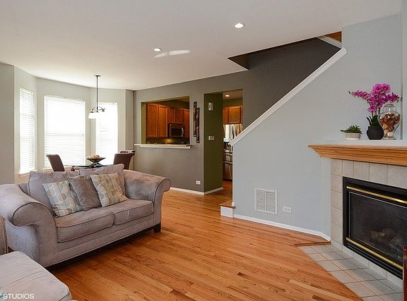 5th image of 2661 Hillsboro Blvd