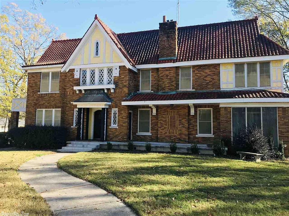 714 N Main St, Monticello, AR 71655 Zillow