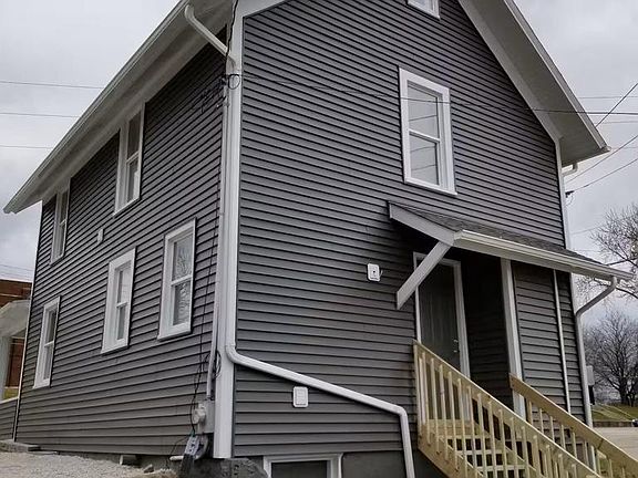 2nd image of 642 Summit AVENUE