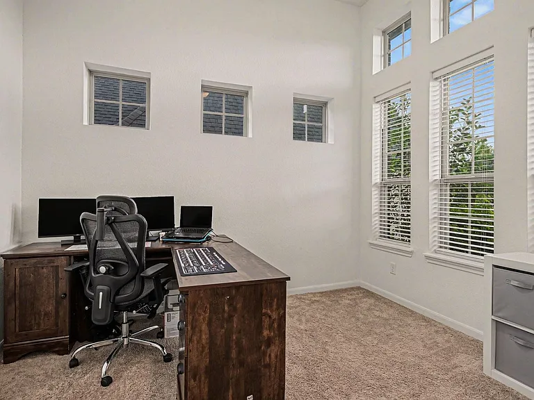 2107 Brooke Avery Dr — Photo 13