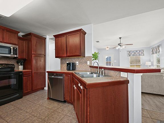 5th image of 14316 Summerset Dr