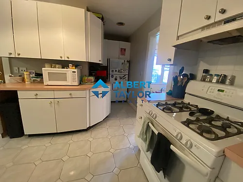 94 Heath St Photo 1