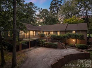 10 Bald Eagle Rd, Lake Wylie, SC 29710