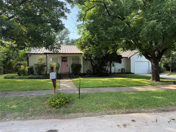 1106 Morris St, Brownwood, TX 76801