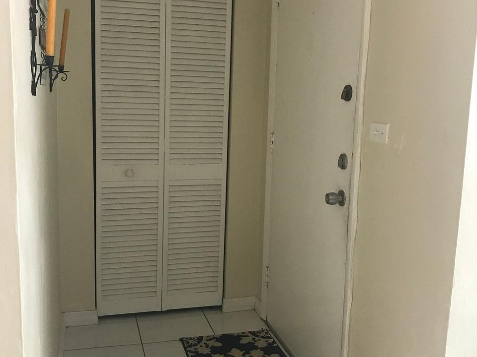 1st image of 7200 Fairway Dr APT H3