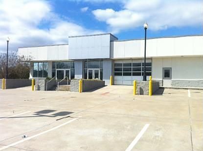 5th image of 3555 Eisenhower Pkwy