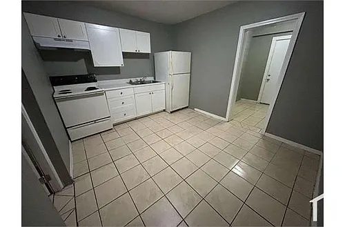 1120 Austin St Photo 1