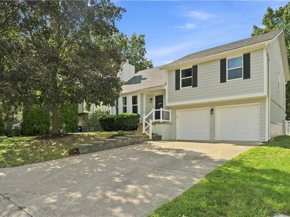 16407 W 126th St, Olathe, KS 66062