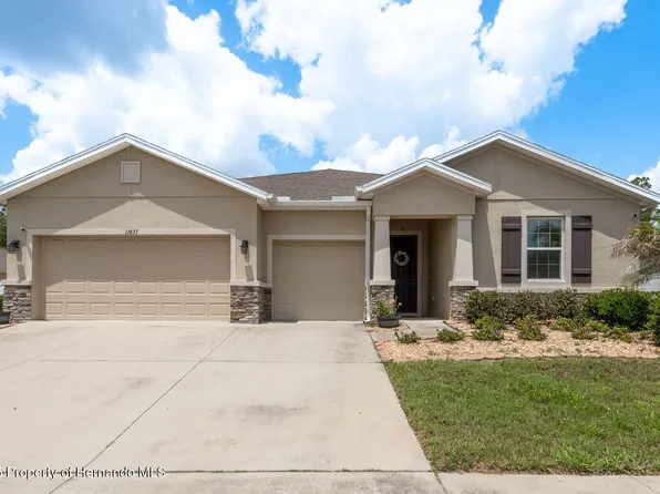 13637 Blythewood Dr, Spring Hill, FL 34609