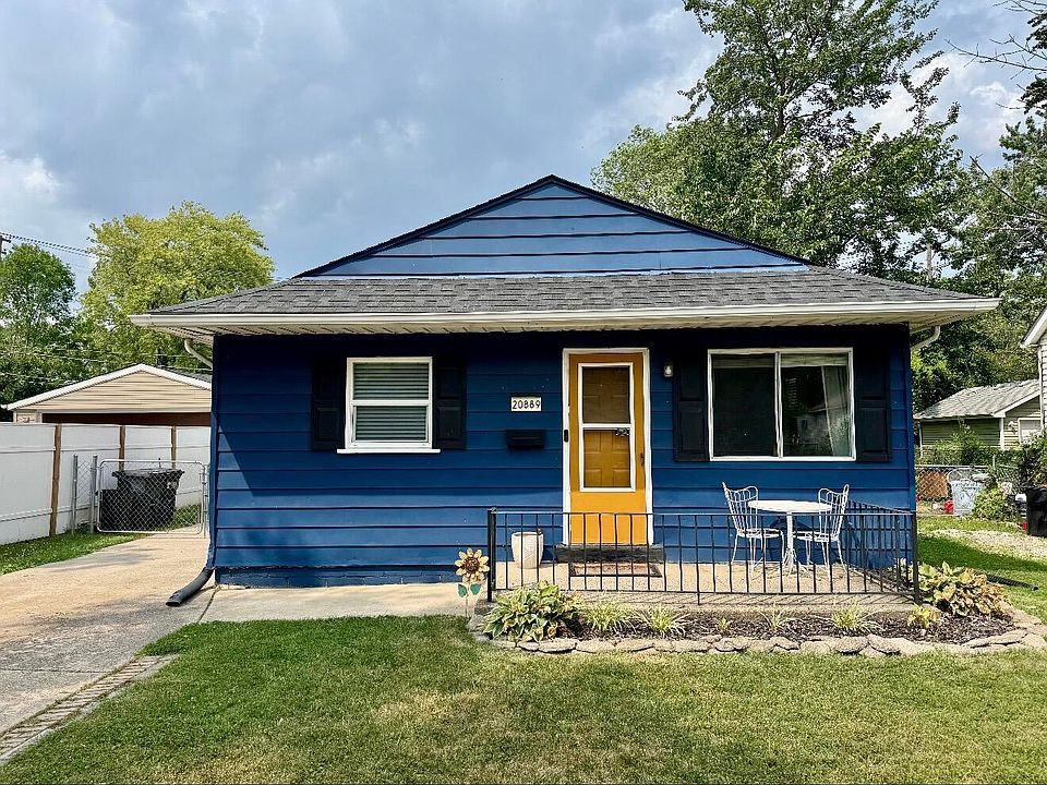 1st image of 20889 Ridgemont Rd