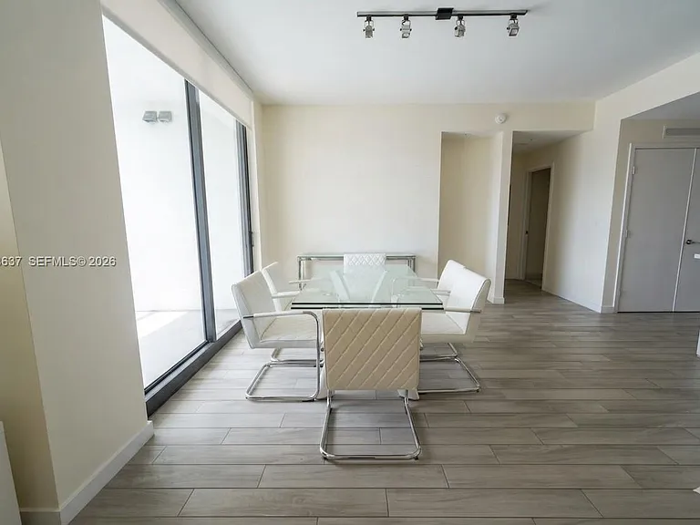 999 SW 1st Ave #2112 — Photo 8