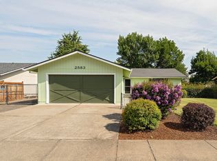 2583 Brookside Dr, Medford, OR 97504