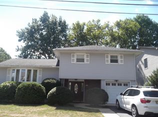 35 Skyview Rd, Union, NJ 07083