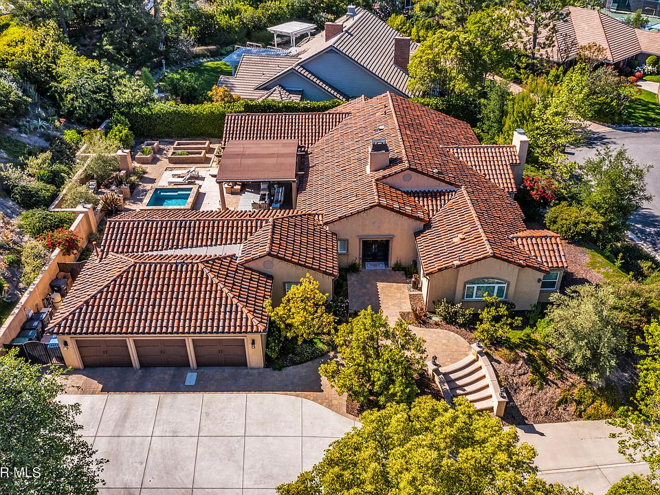 1st image of 4892 Floresta Ct