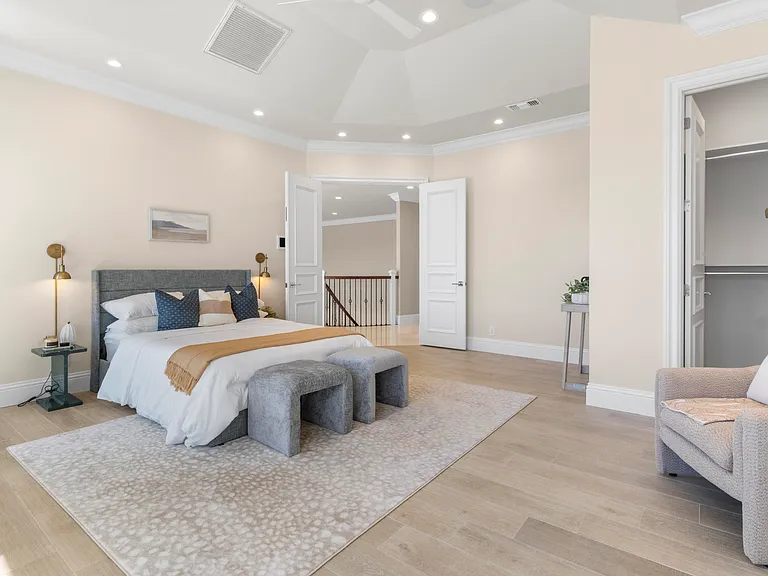 526 Point Ln — Photo 49