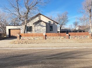 111 4th St S, Sunburst, MT 59482
