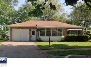 1196 Bond St, Green Bay, WI 54303