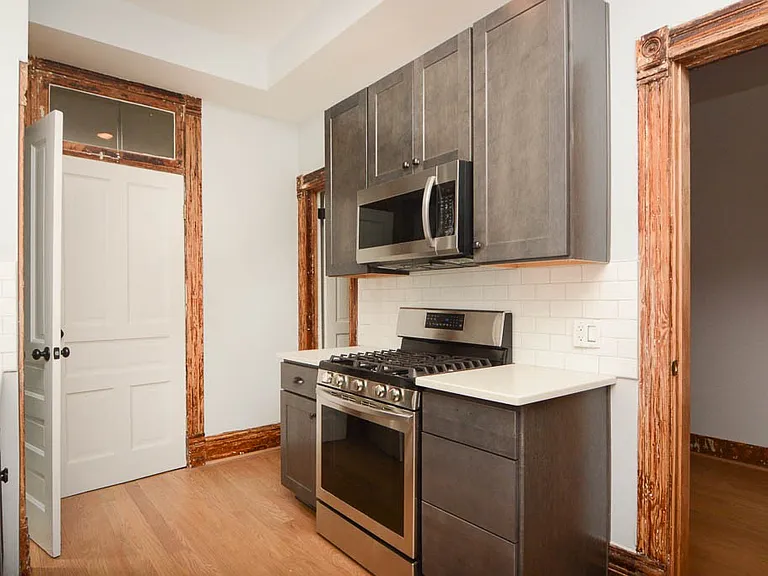 949 N Winchester Ave #2 — Photo 5