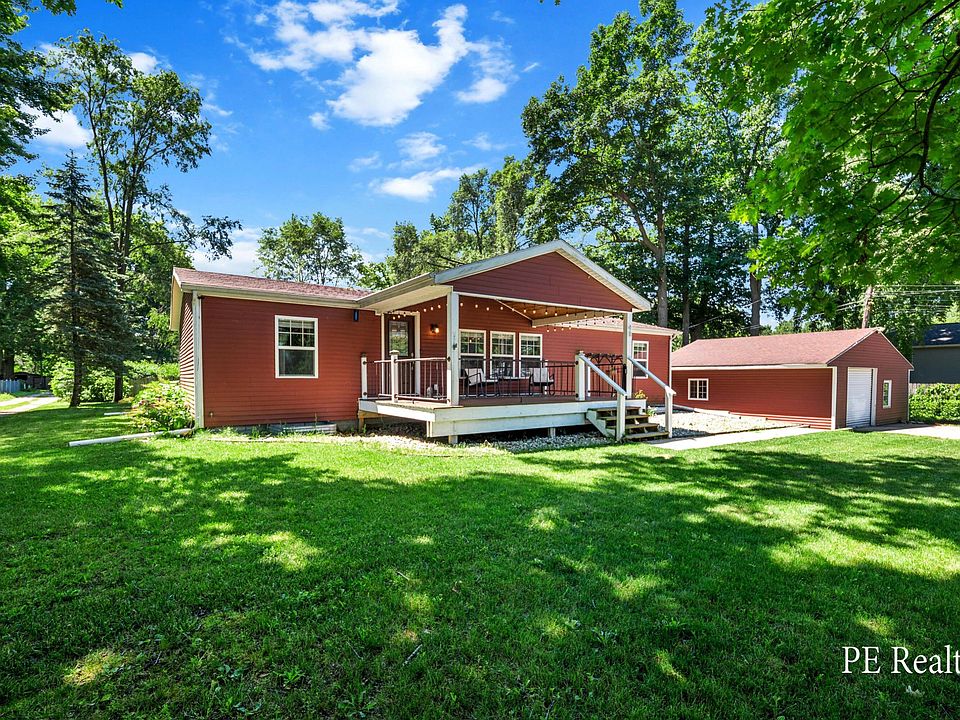 1st image of 48 Earlson Dr