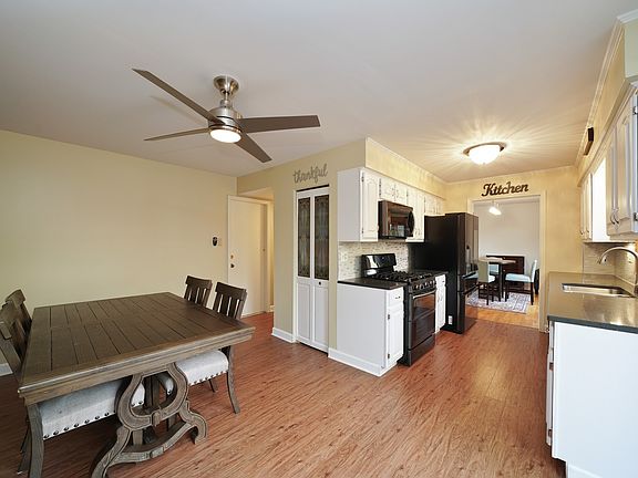 5th image of 19W006 Avenue Normandy Ave E