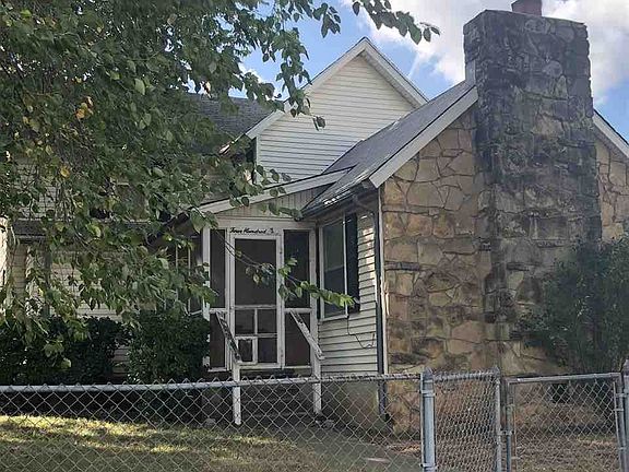 2nd image of 403 S D St