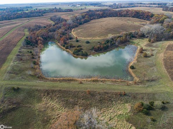 2432 Wintergreen Blvd, Lockridge, IA 52635