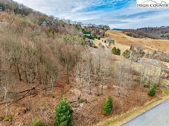2nd image of Lot 33 Wapiti Way
